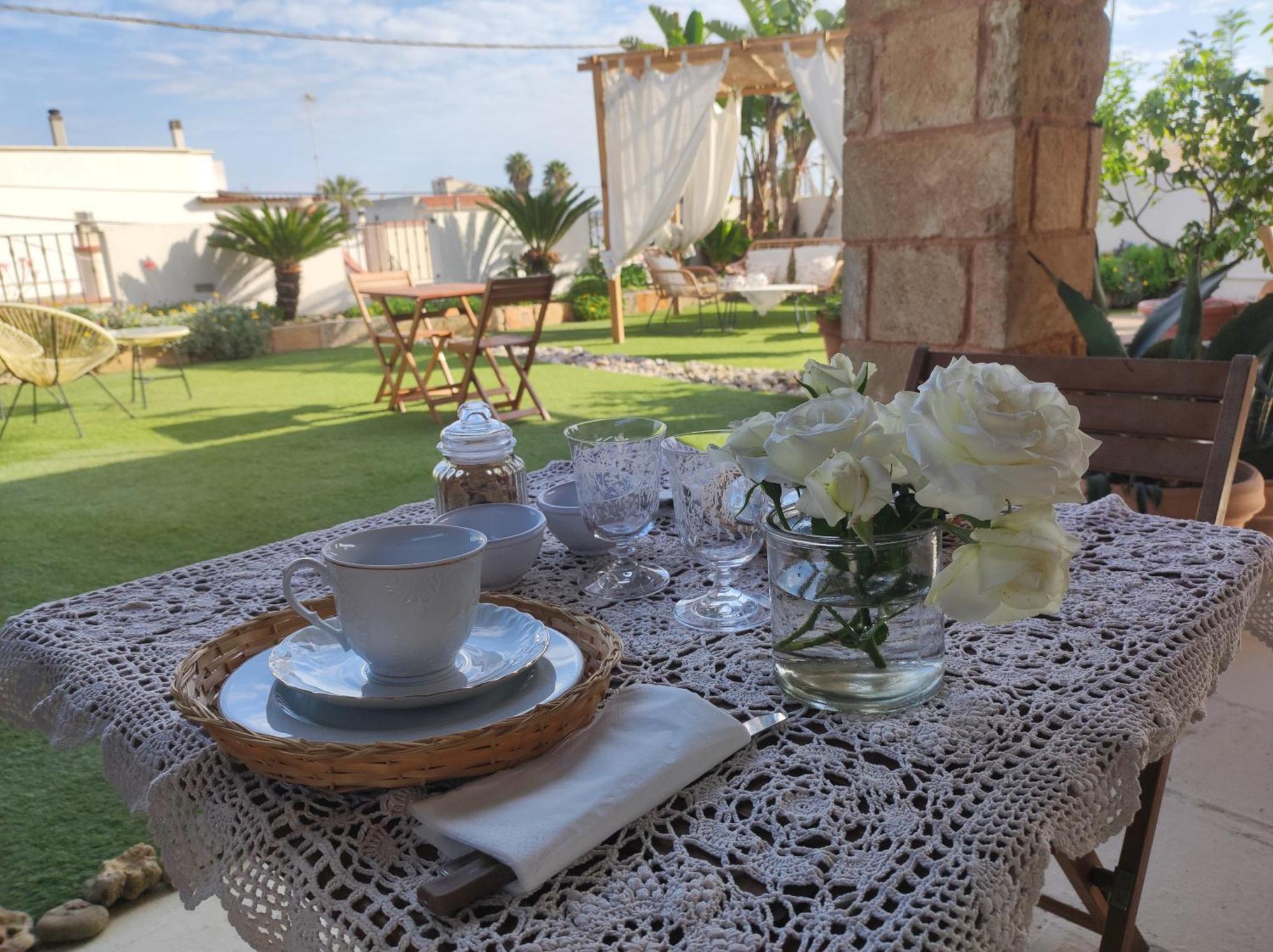 Li Brilli Bed & Breakfast Felline Exterior photo